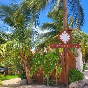 Mayan Mittoz